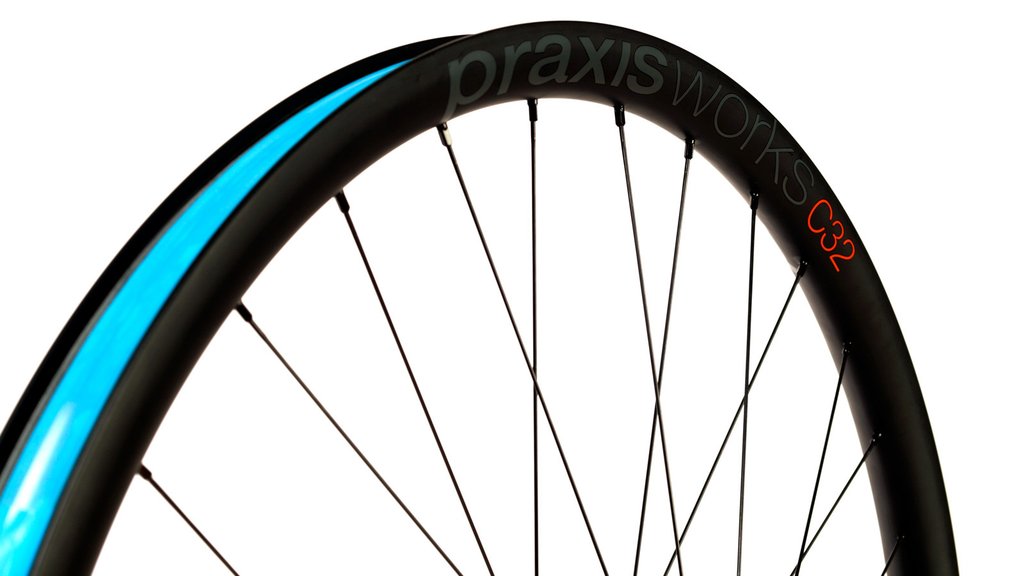 Carbon mountain bike wheels from Praxis Works, C32